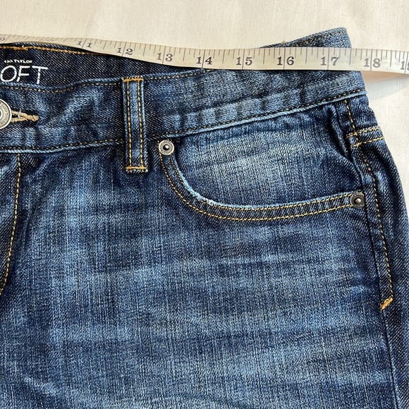 Loft distress roll up Bermuda denim Jean shorts size 10 New - Picture 6 of 8
